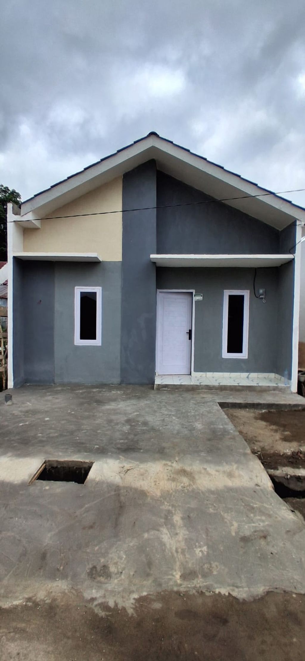 foto tampak rumah tipe 36/2026 perumahan PESONA SUKOMORO