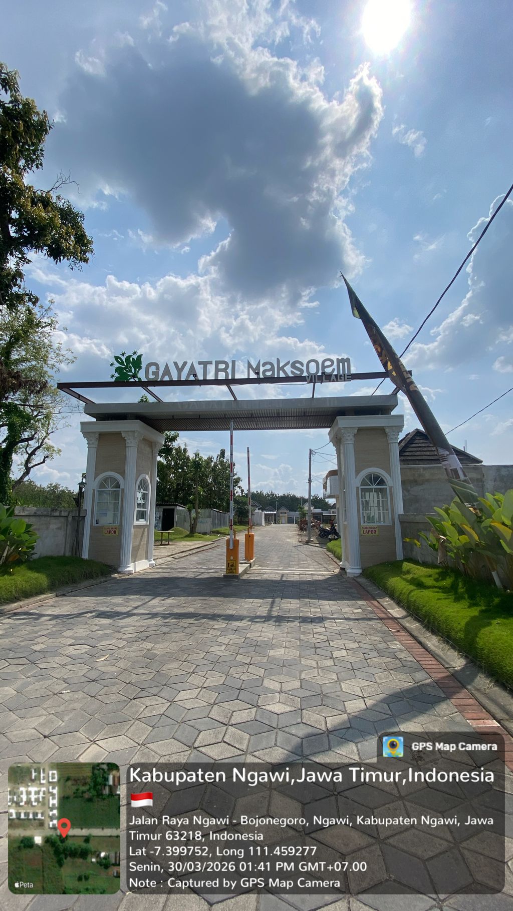 foto gerbang perumahan GAYATRI MAKSOEM VILLAGE 2