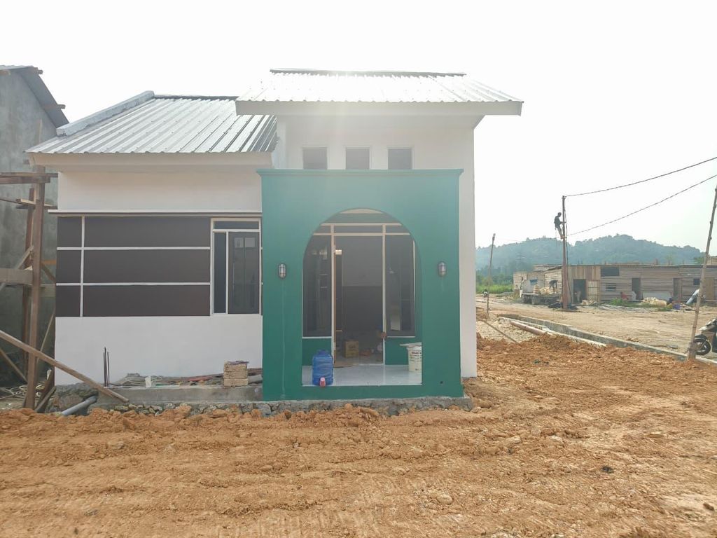 foto tampak rumah tipe 36 perumahan PERMATA INDAH 5 HOLTEKAMP