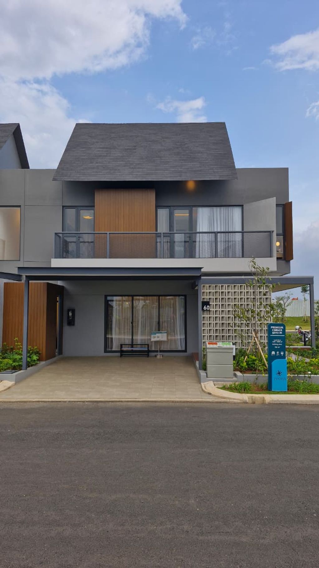 foto tampak rumah tipe CORNER 9 - R - C perumahan SUMMARECON BANDUNG - CLUSTER IVORA