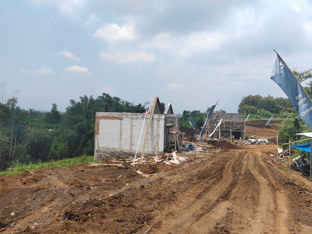 foto posisi tengah perumahan PERUMAHAN TIDAR HILLS
