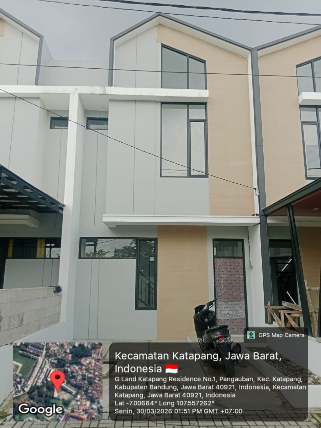foto tampak rumah tipe 50 Compact (3 Kamar) High Ceiling (407) perumahan G-Land Katapang Residence 1