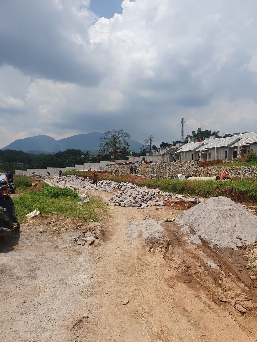 foto gerbang perumahan Griya Hegarmanah Endah 2