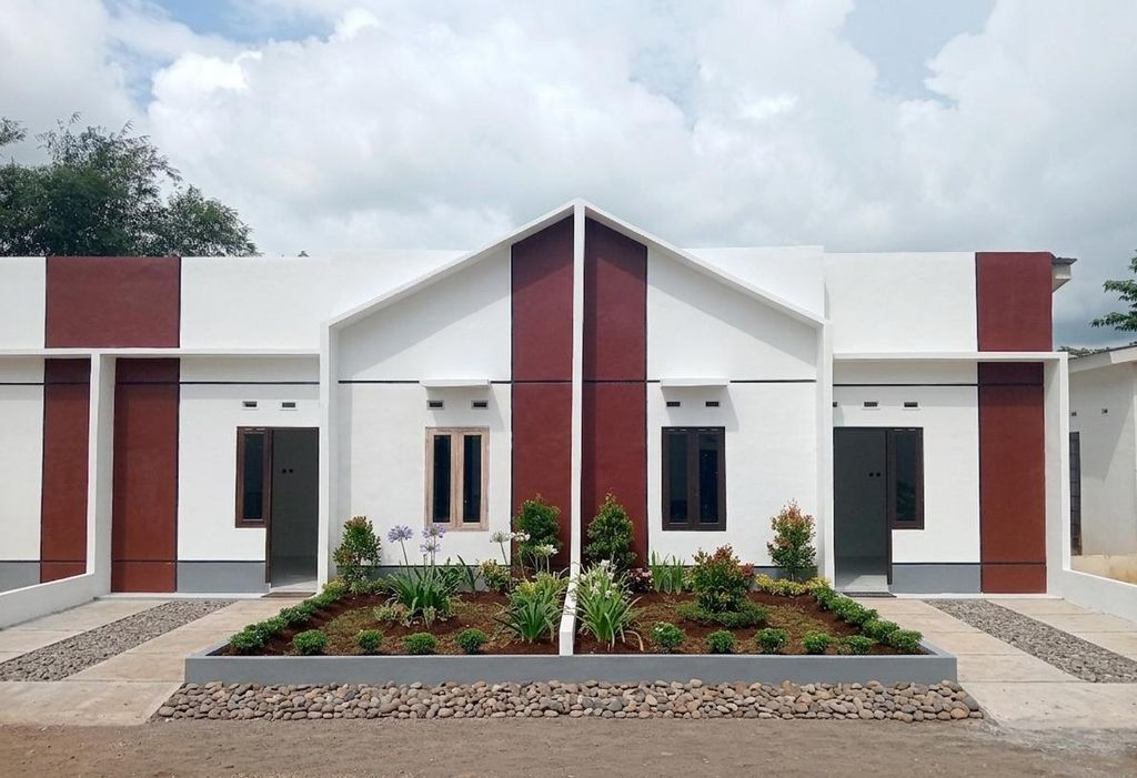 foto tampak rumah tipe Aster Regency 3 perumahan Aster Regency 3