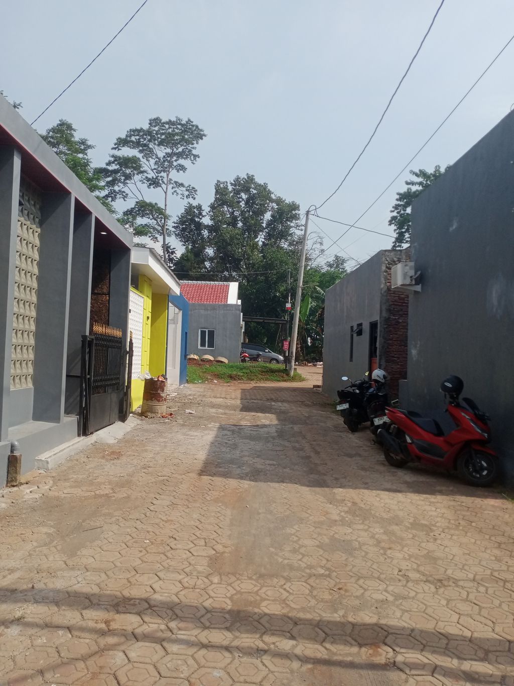 foto posisi tengah perumahan GRAND BERLIAN PASEKARAN 2