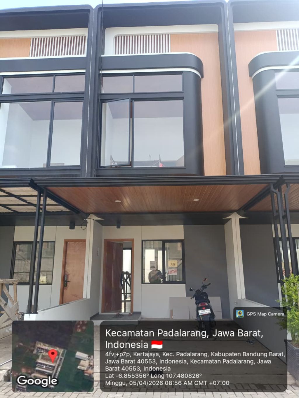 foto tampak rumah tipe 50 Compact Minimalis HC (571) perumahan Cluster Everton