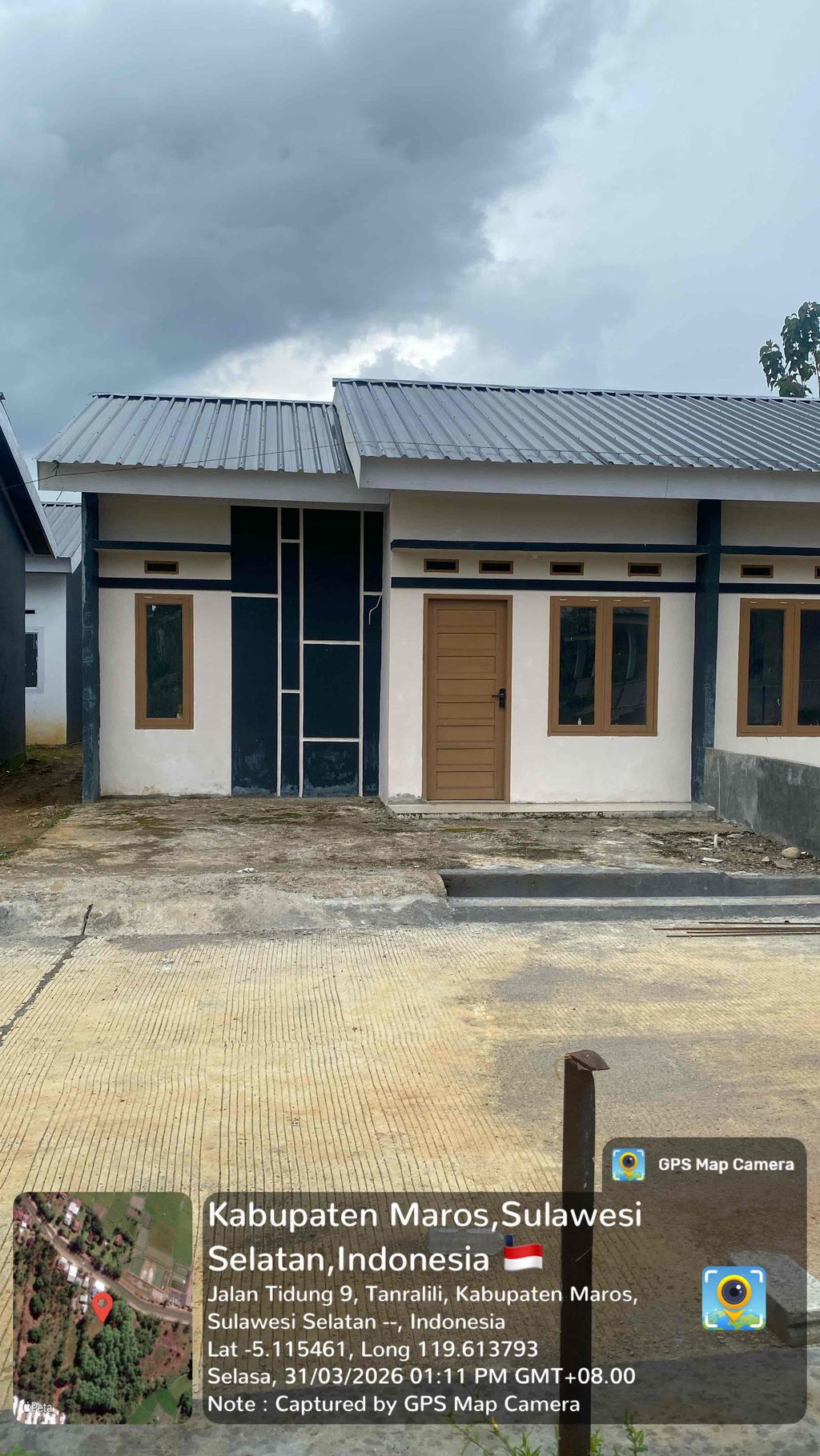 foto contoh rumah perumahan BENHARD HILLS
