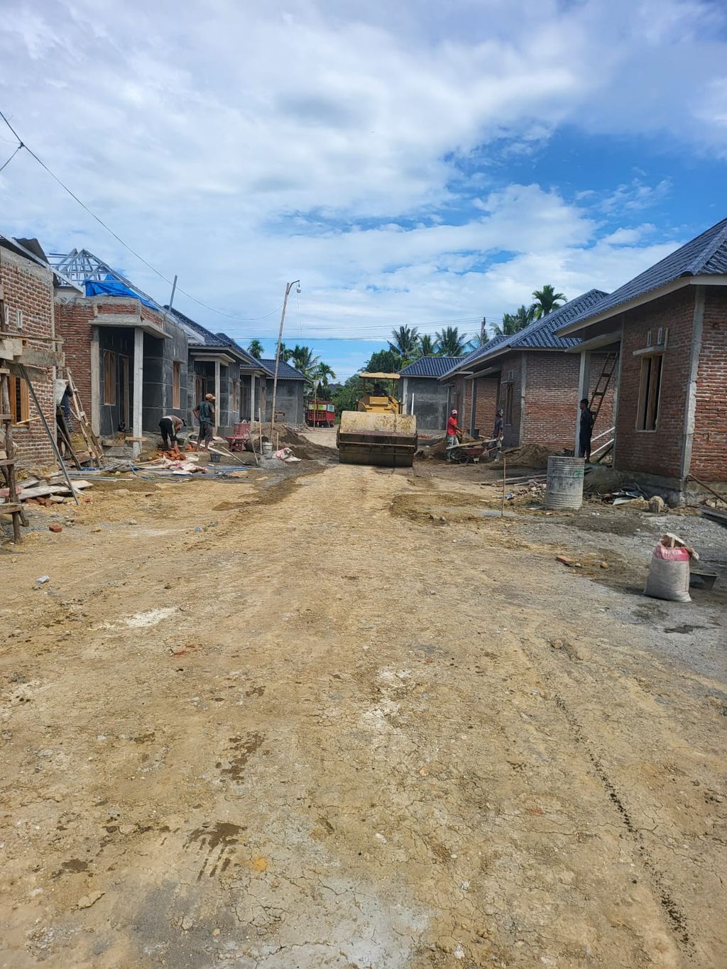 foto posisi tengah perumahan ASTON RESIDENCE