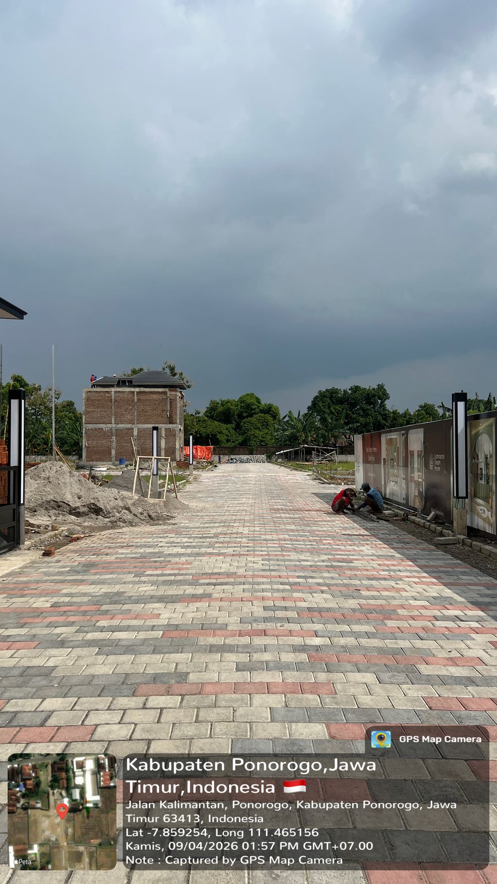 foto posisi tengah perumahan Luminance Dream House