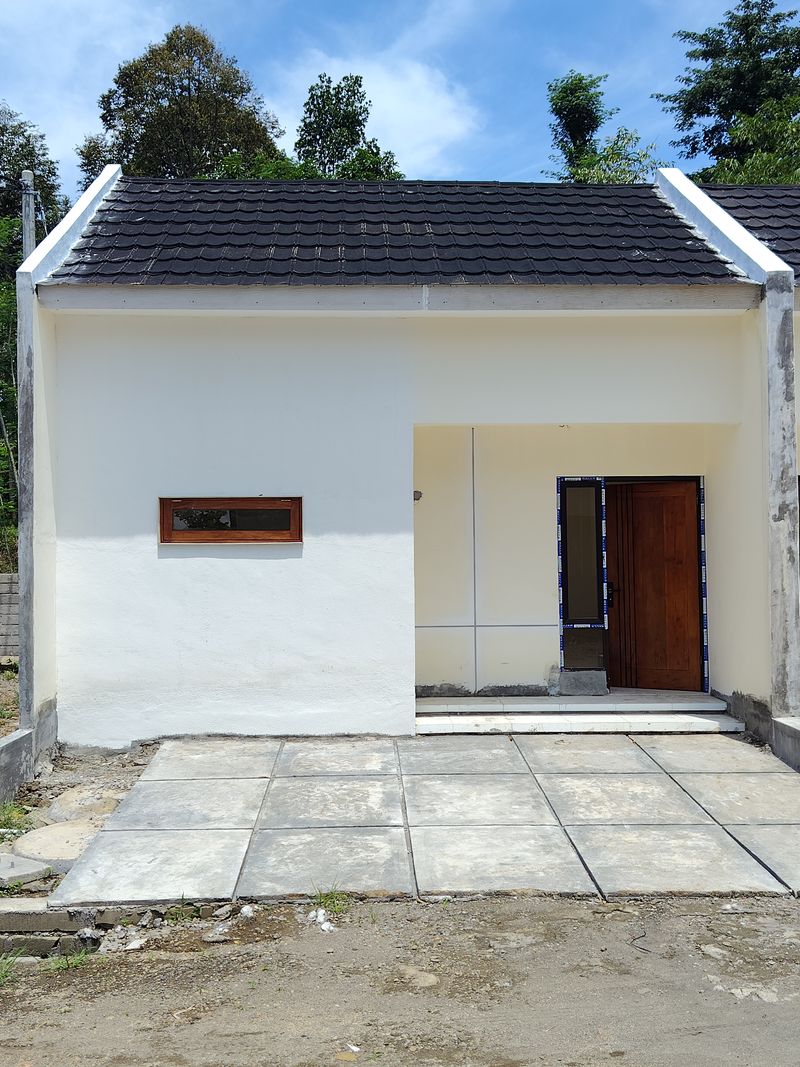 foto contoh rumah perumahan Perumahan Tana Asri