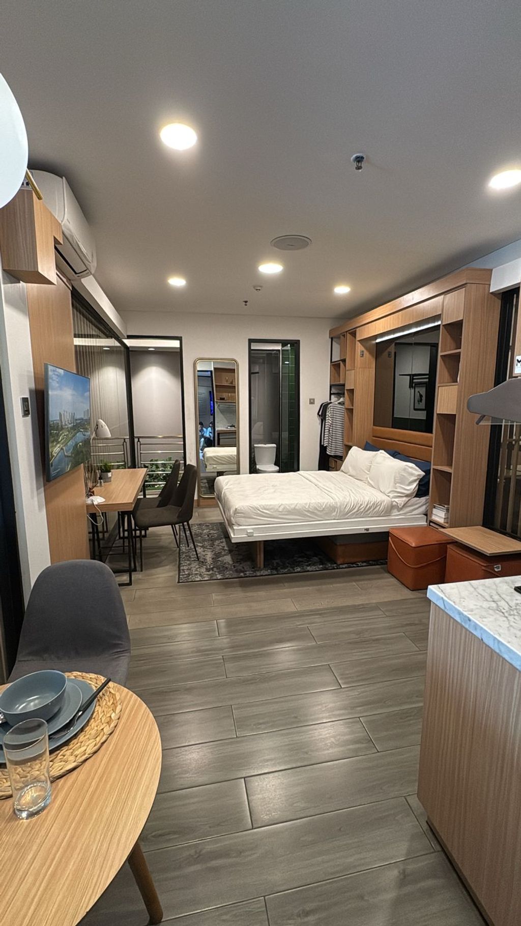 foto tampak rumah tipe Tower B - O perumahan Meikarta