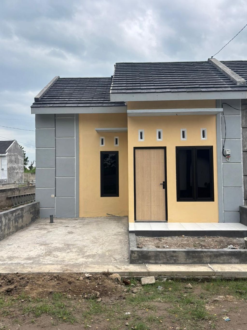 foto tampak rumah tipe 36 perumahan DIAN WIRAJAYA REGENCY