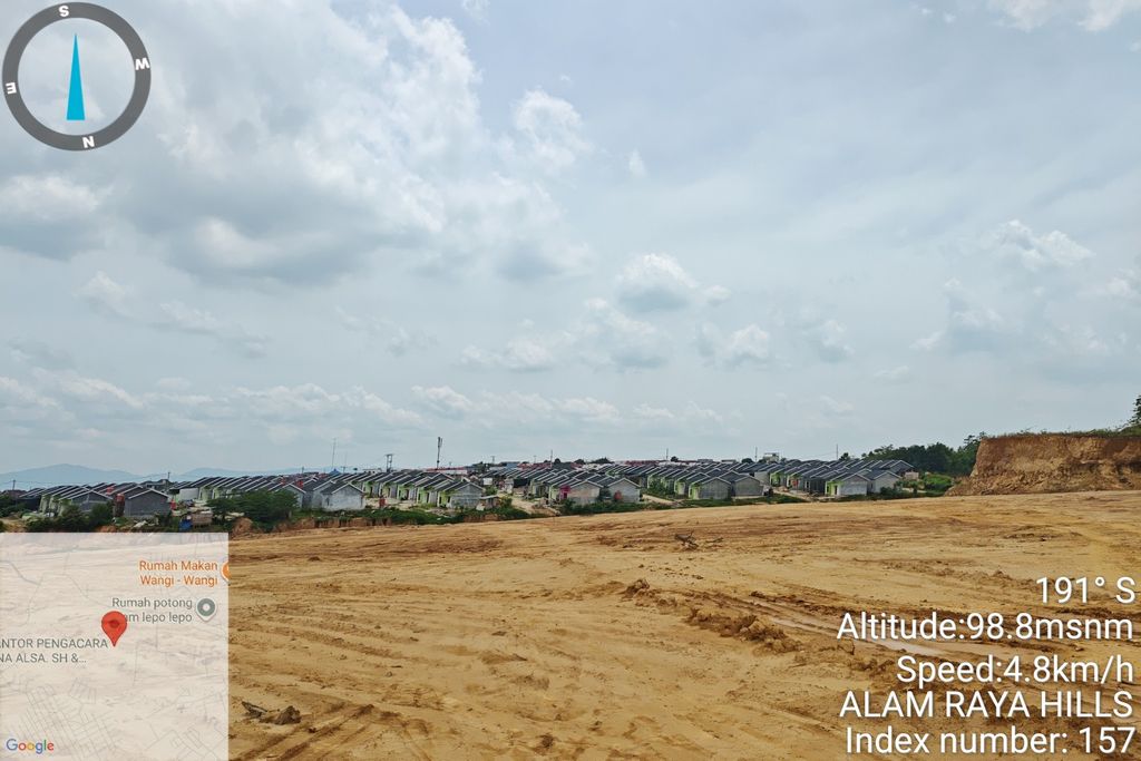 foto posisi tengah perumahan ALAM RAYA HILLS
