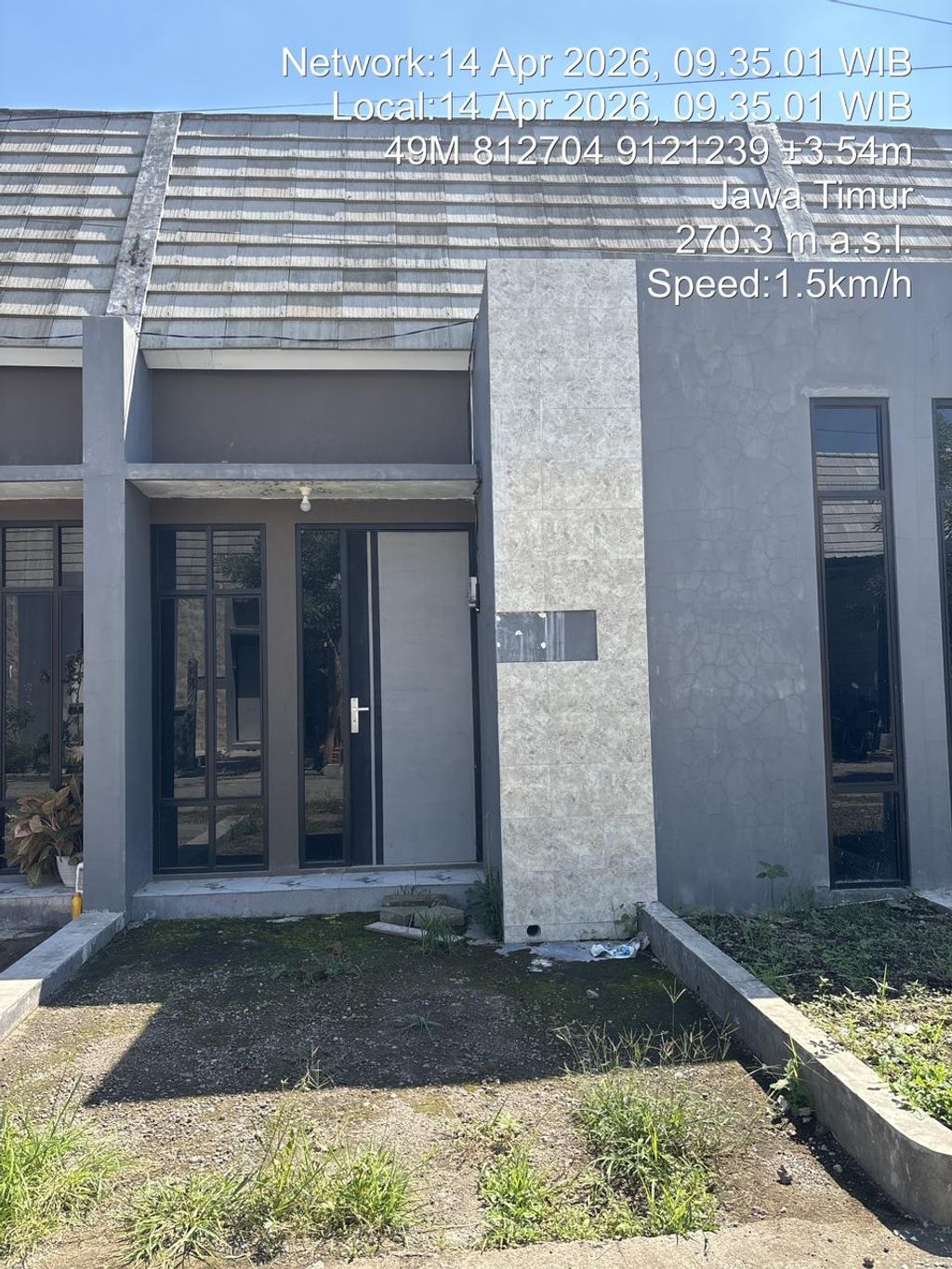 foto tampak rumah tipe 30 perumahan Villa Utama Residence
