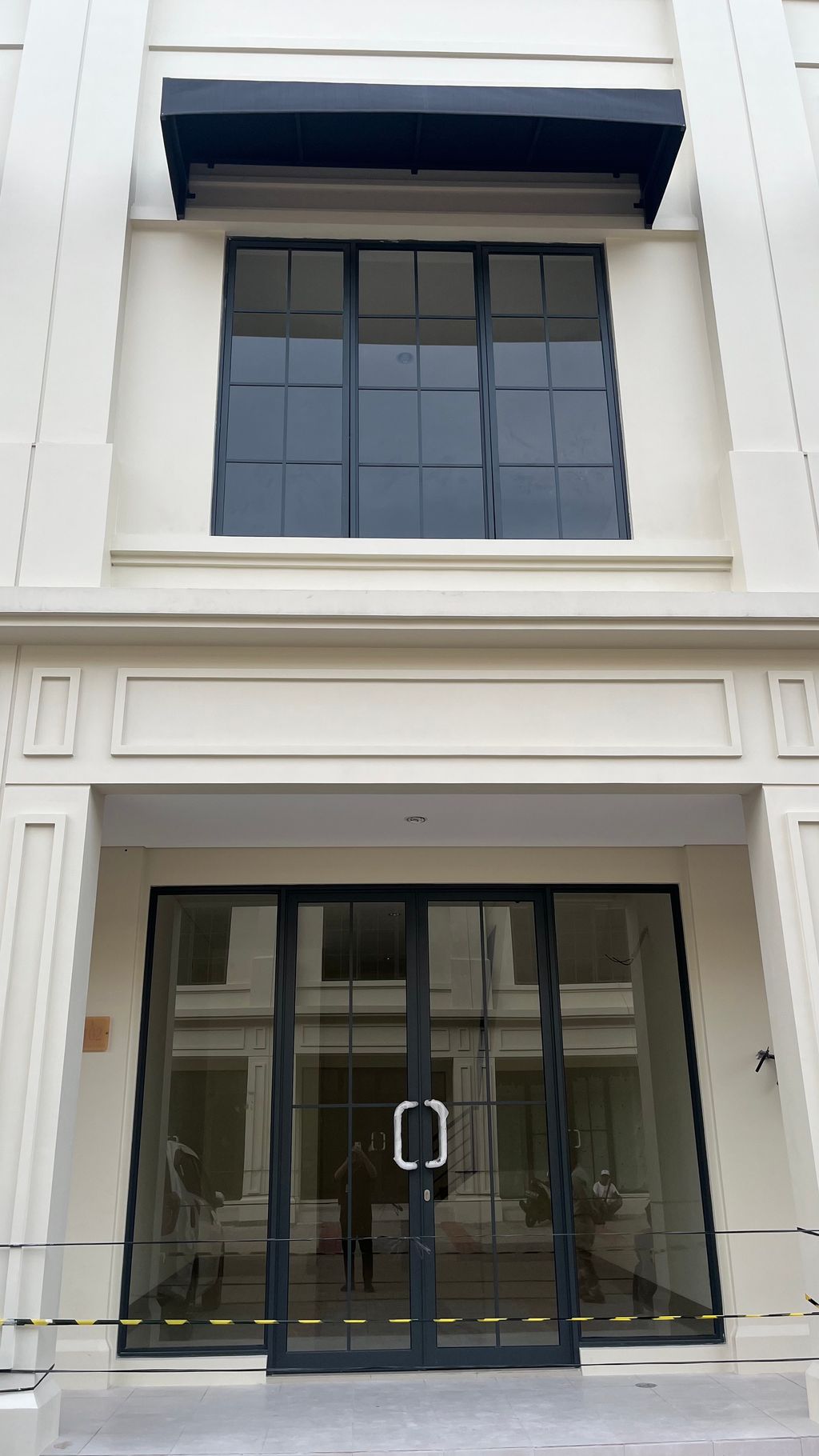 foto tampak rumah tipe MADISON GRANDE BLOK L/102 perumahan RUKO MADISON GRANDE