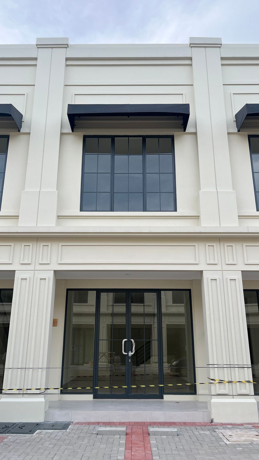 foto tampak rumah tipe MADISON GRANDE BLOK L/98 perumahan RUKO MADISON GRANDE