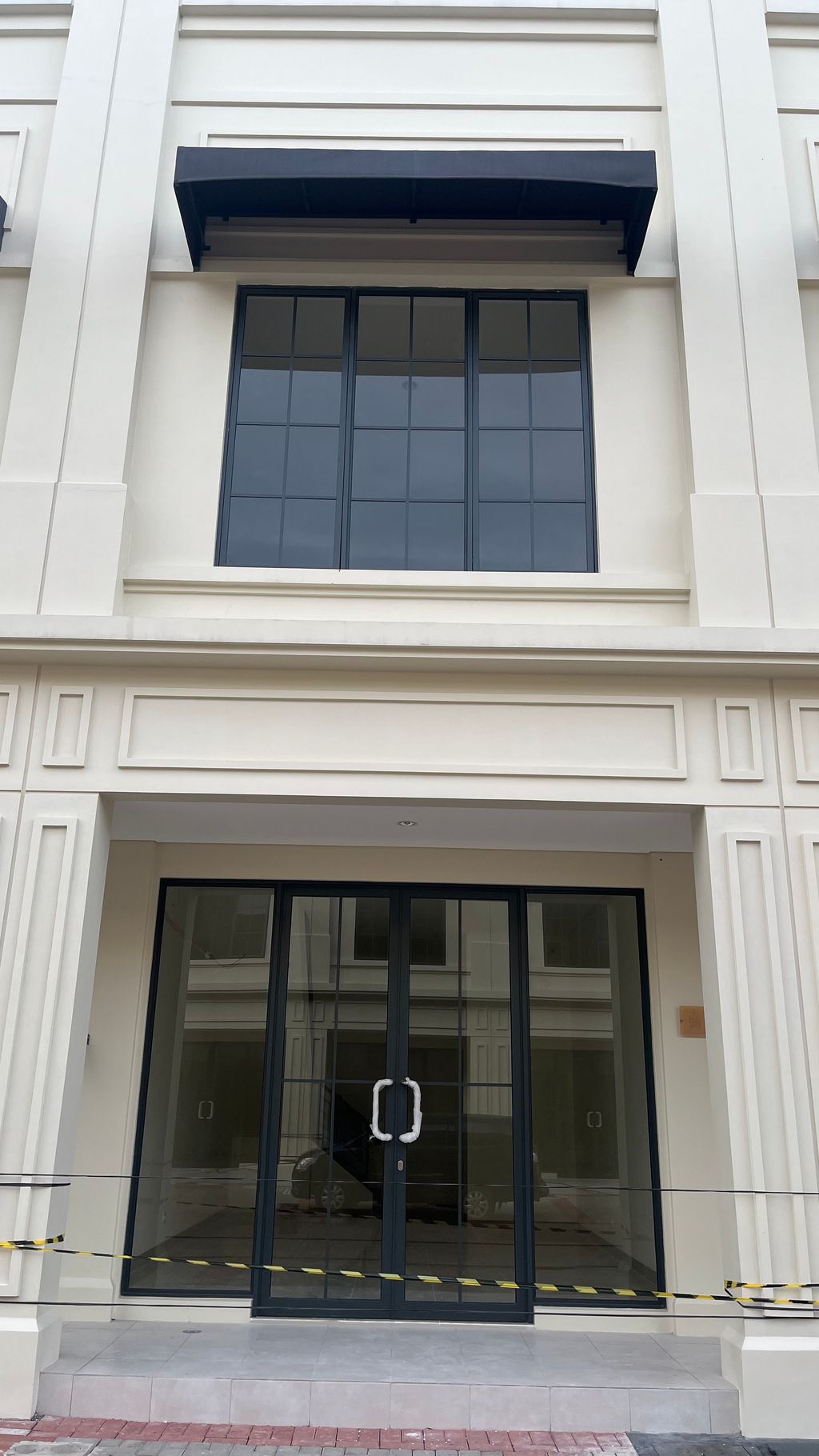 foto tampak rumah tipe MADISON GRANDE BLOK L/96 perumahan RUKO MADISON GRANDE