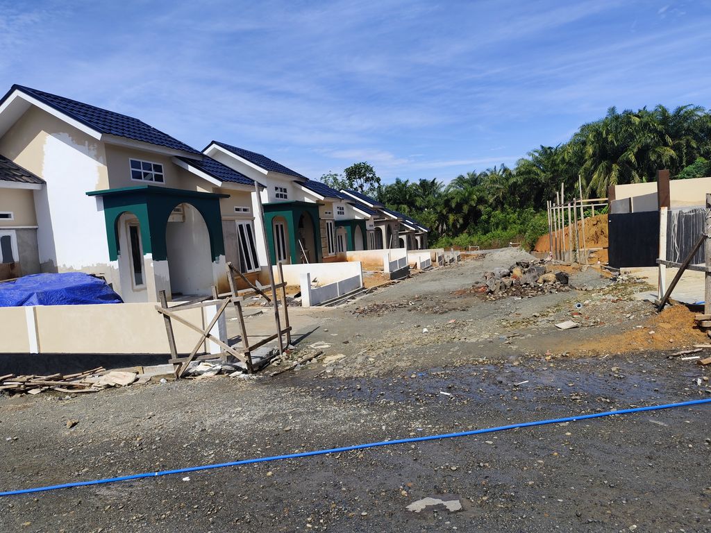 foto posisi tengah perumahan GREEN MILENIA 2
