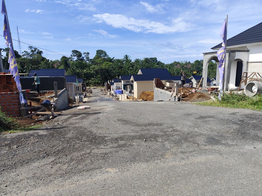foto gerbang perumahan GREEN MILENIA 2