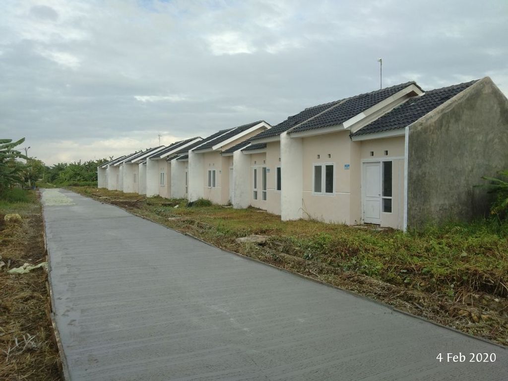 foto tampak rumah tipe 27/64 perumahan Pesona Gading Cibitung 2