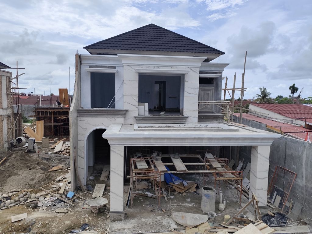 foto tampak rumah tipe 150/150 perumahan CLUSTER VILLAGIO