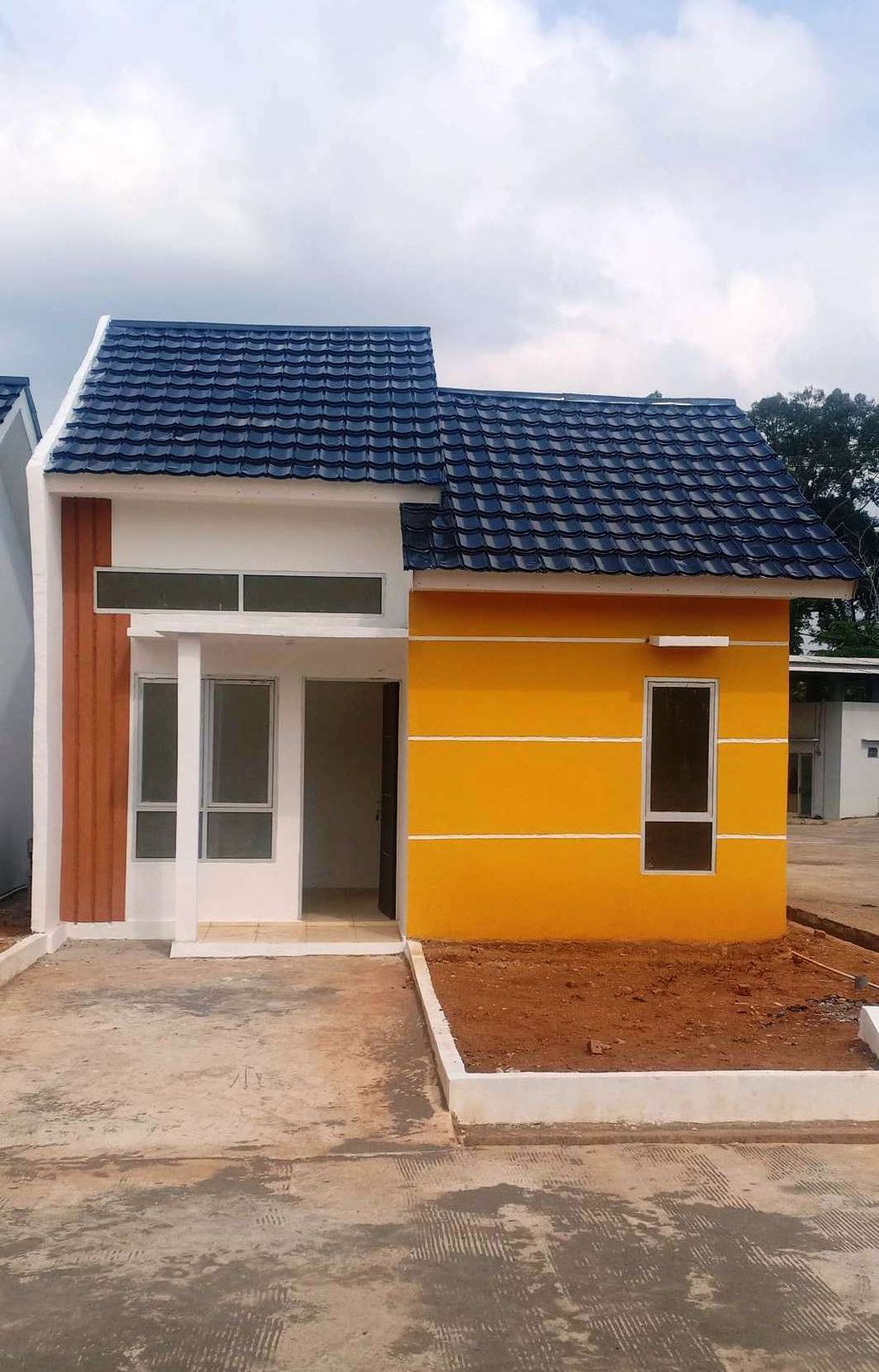 foto tampak rumah tipe Rumah Subsidi Perum SE 2026 perumahan SHAPIRE ESTATE