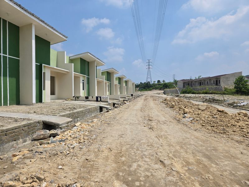 foto posisi tengah perumahan ROYAL GREEN LAND TAHAP 4
