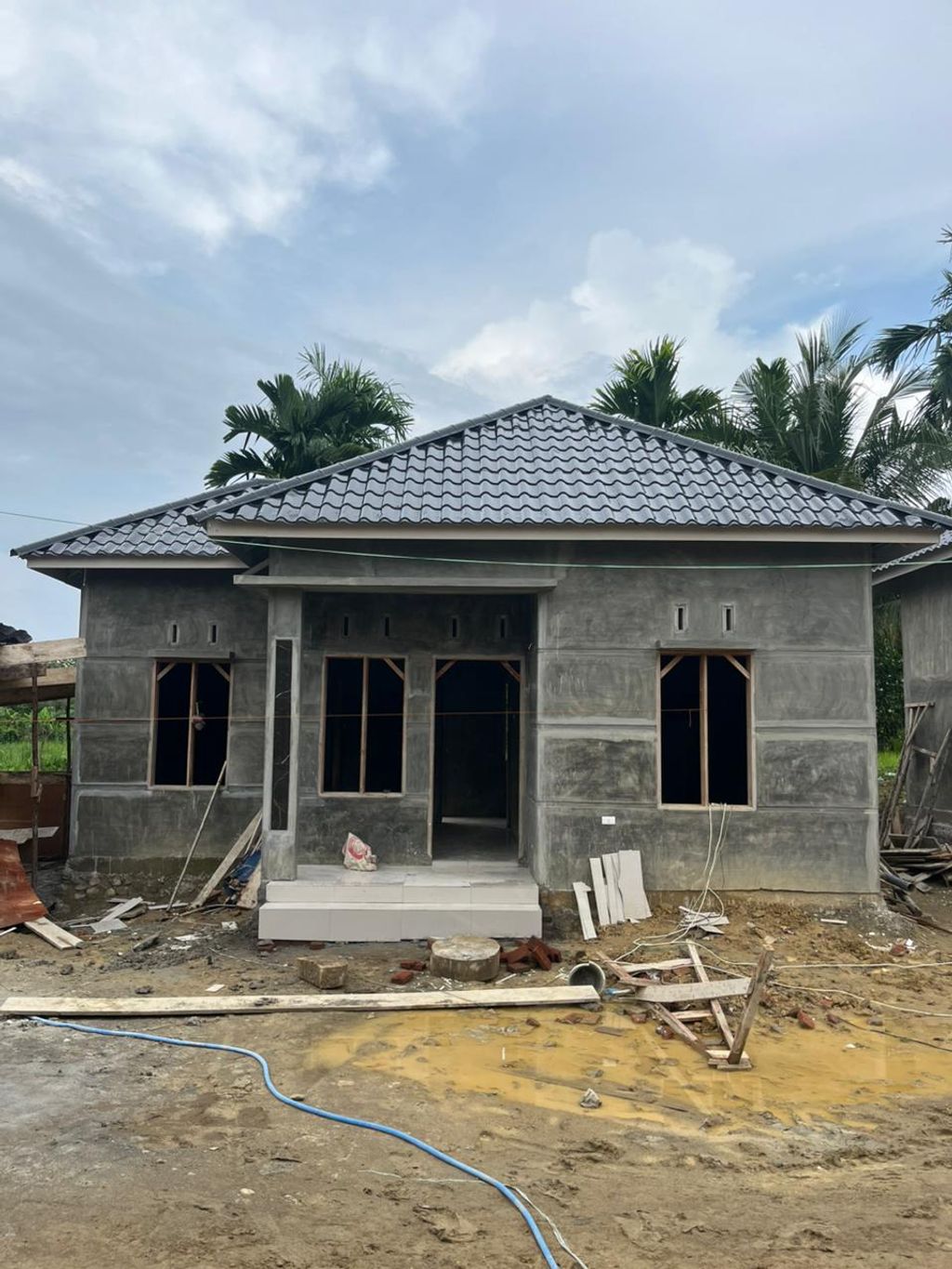 foto tampak rumah tipe 36 perumahan ASTON RESIDENCE