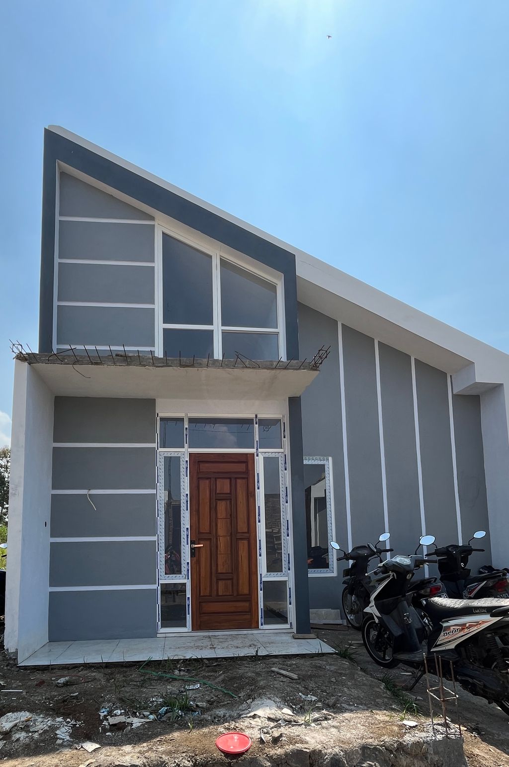 foto tampak rumah tipe 25 perumahan Royal Diamond 1