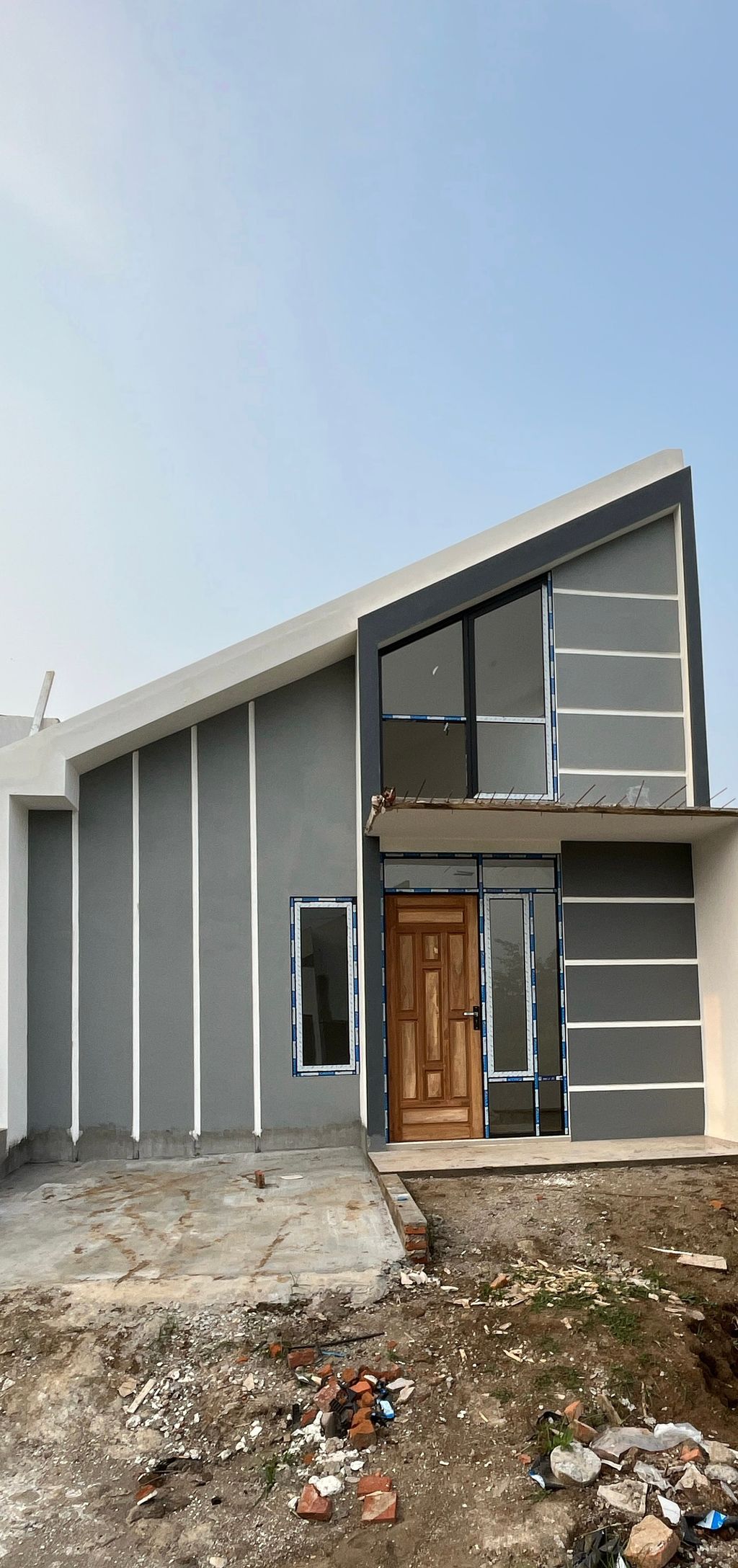 foto tampak rumah tipe 28 perumahan Royal Diamond 1