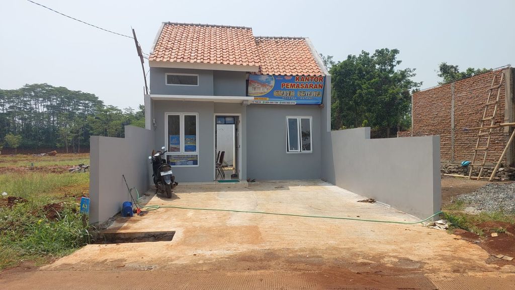 foto tampak rumah tipe SUBSIDI perumahan GRAND CEMARA KECEPAK