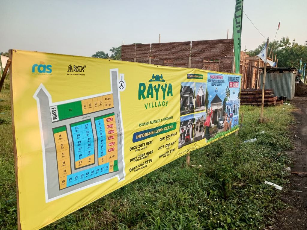 foto gerbang perumahan RAYYA VILLAGE