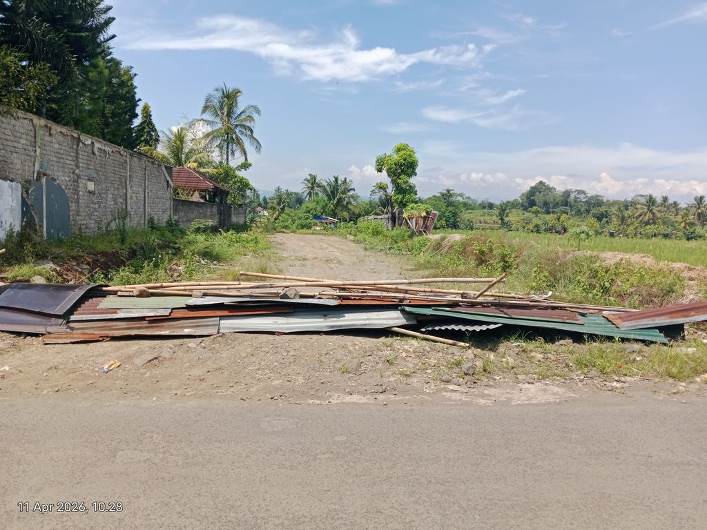 foto gerbang perumahan Tanjungsari Land