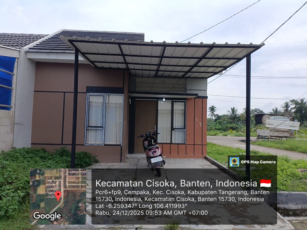 foto tampak rumah tipe KOMERSIL 32/90 (E2 - 15) perumahan PURI HARMONI CISOKA 2
