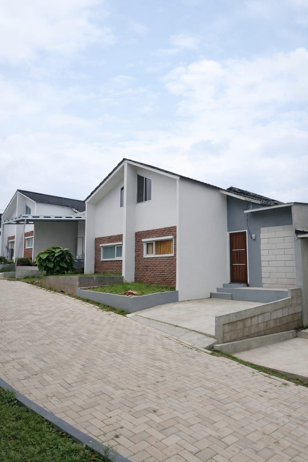foto tampak rumah tipe Standar perumahan Kerta Mulya Residence