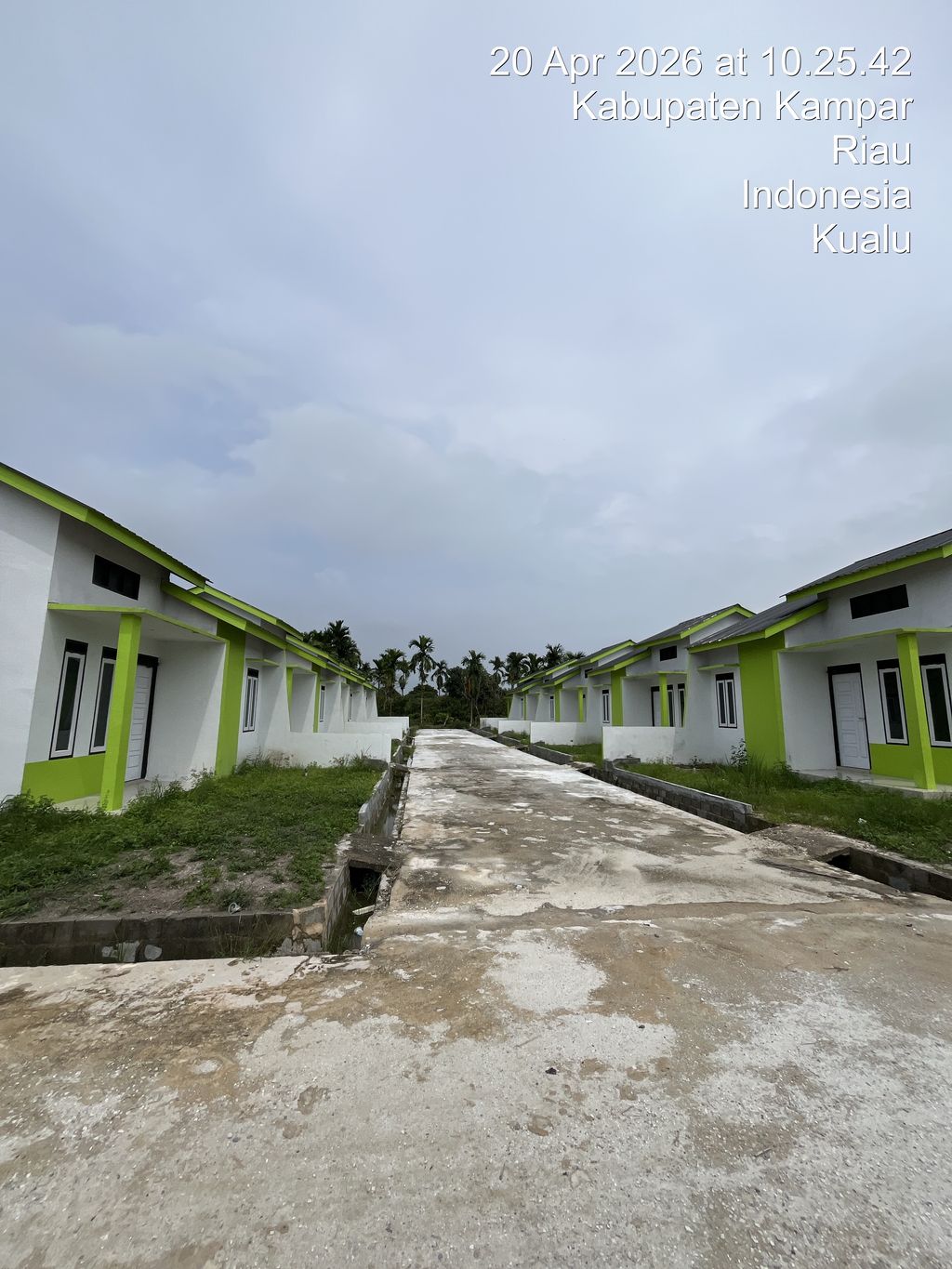foto posisi tengah perumahan MUTIARA GRAHA KUALU