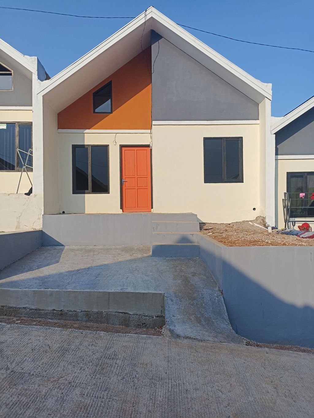 foto tampak rumah tipe SCANDINAVIAN NEW perumahan Villa Mutiara 1