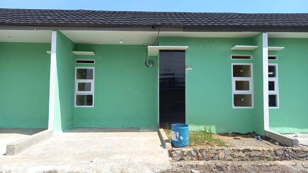 foto tampak rumah tipe 22/60 perumahan BUMI MANGGUNG ASRI