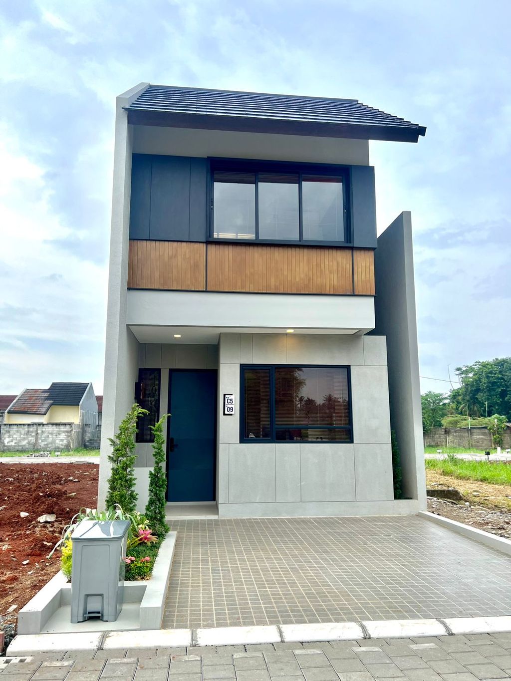 foto tampak rumah tipe Detail 60/60 perumahan H City Sawangan Depok