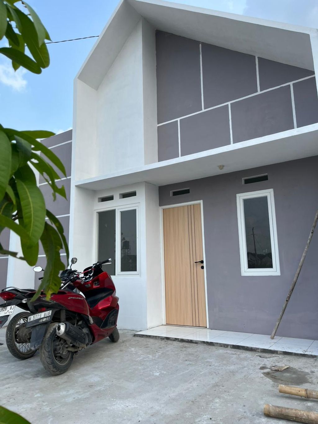 foto tampak rumah tipe 30/72 perumahan Griya Sedaya Kandeman