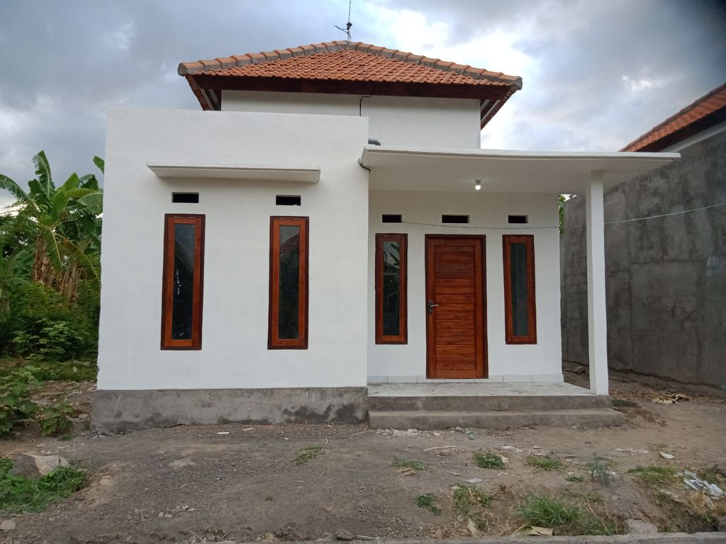 foto tampak rumah tipe 32/70 m2 perumahan GRIYA TERATAI TEMUKUS