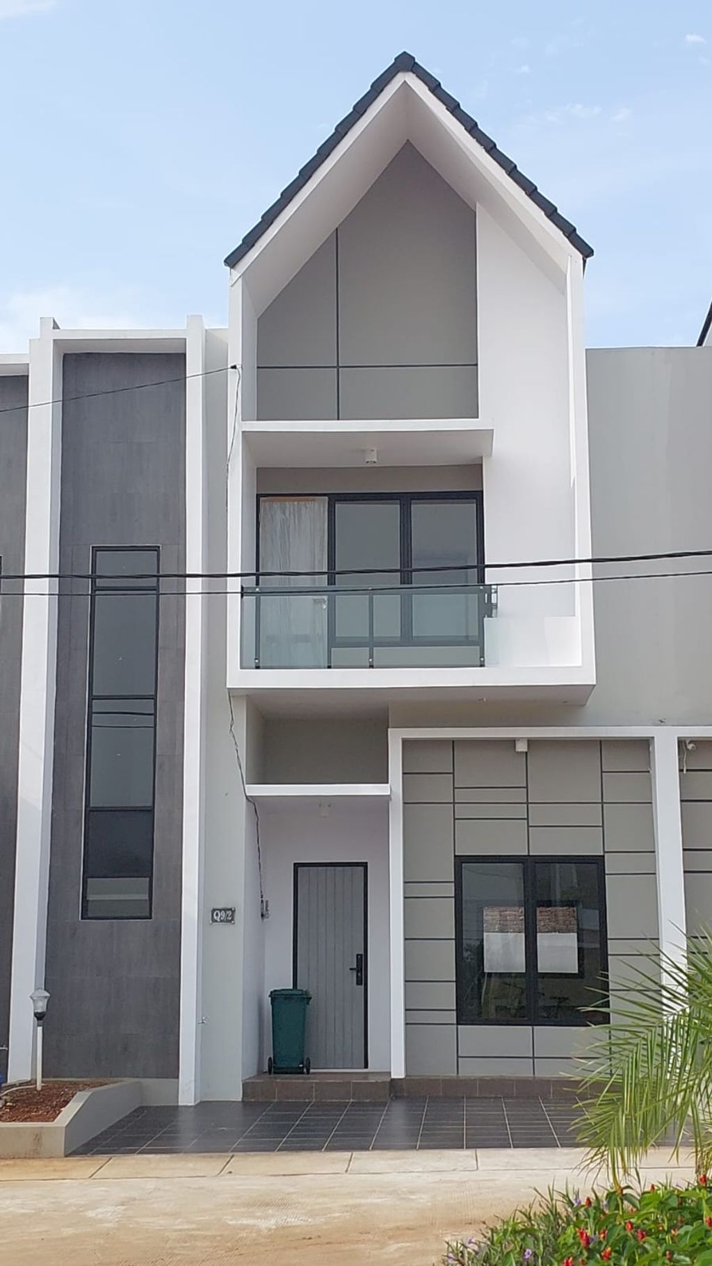 foto tampak rumah tipe QUARTZ - 85/162 perumahan PERUMAHAN PERMATA CIMANGGIS THP 3