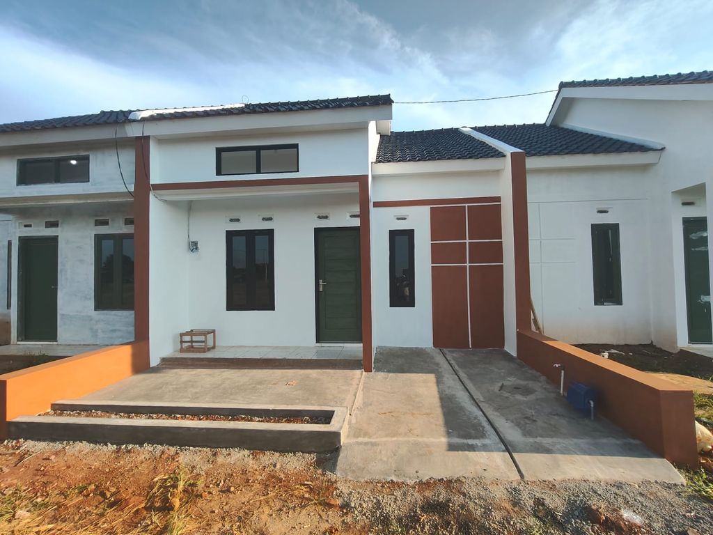 foto tampak rumah tipe 36/66 perumahan KARANGSARI RESIDENCE