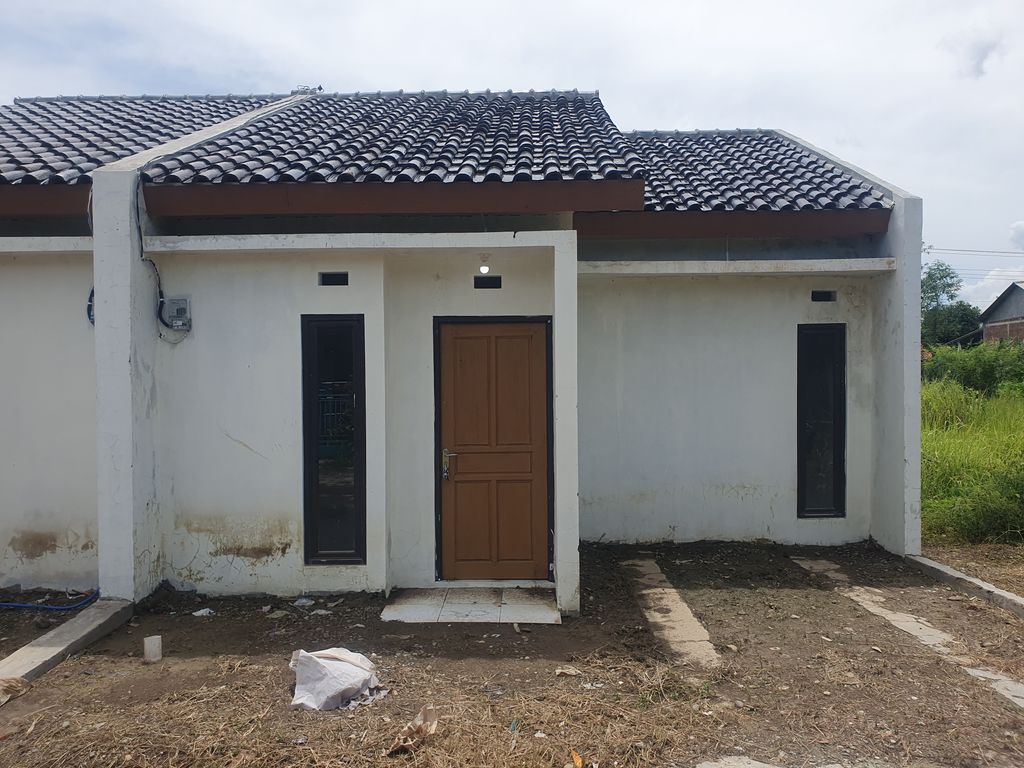 foto tampak rumah tipe typr 36 / 84 perumahan TAMAN PURI PERMATA 1