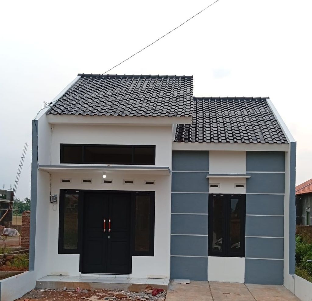 foto tampak rumah tipe ASTER perumahan KARANGSARI RESIDENCE