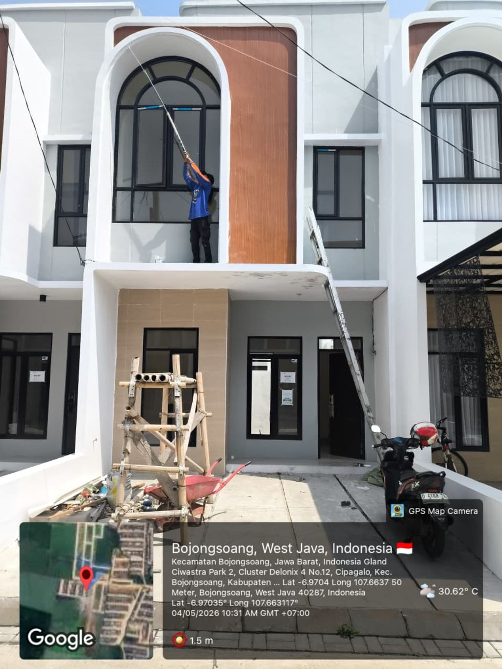 foto tampak rumah tipe 50 Compact 3 Kamar HC (557) perumahan G-Land Ciwastra Park 2