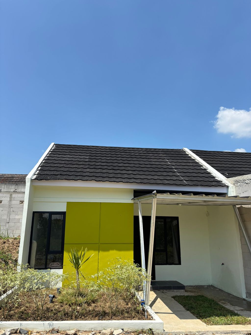 foto tampak rumah tipe 36/63 perumahan Perumahan Graha Beka Residence