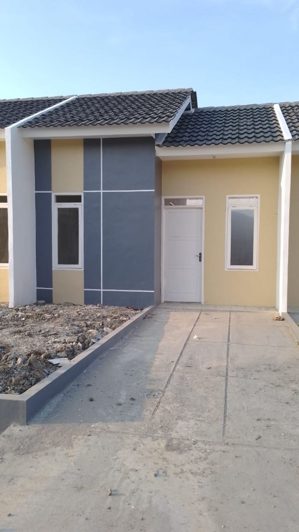 foto tampak rumah tipe 22/60 perumahan GRIYA SRIMAHI INDAH