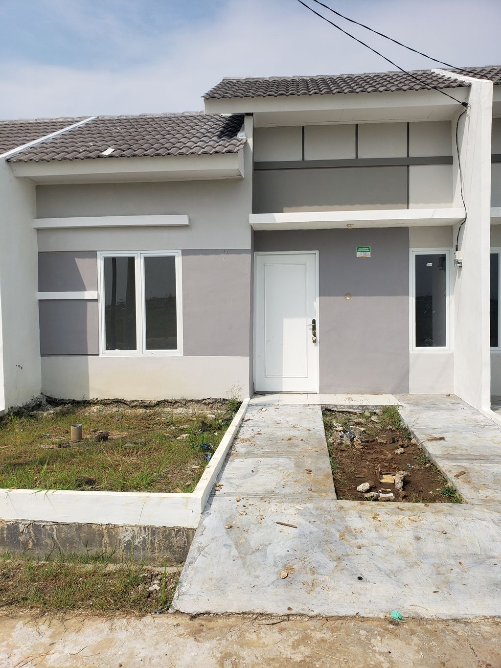 foto tampak rumah tipe SUBSIDI perumahan Cikarang Griya Pratama