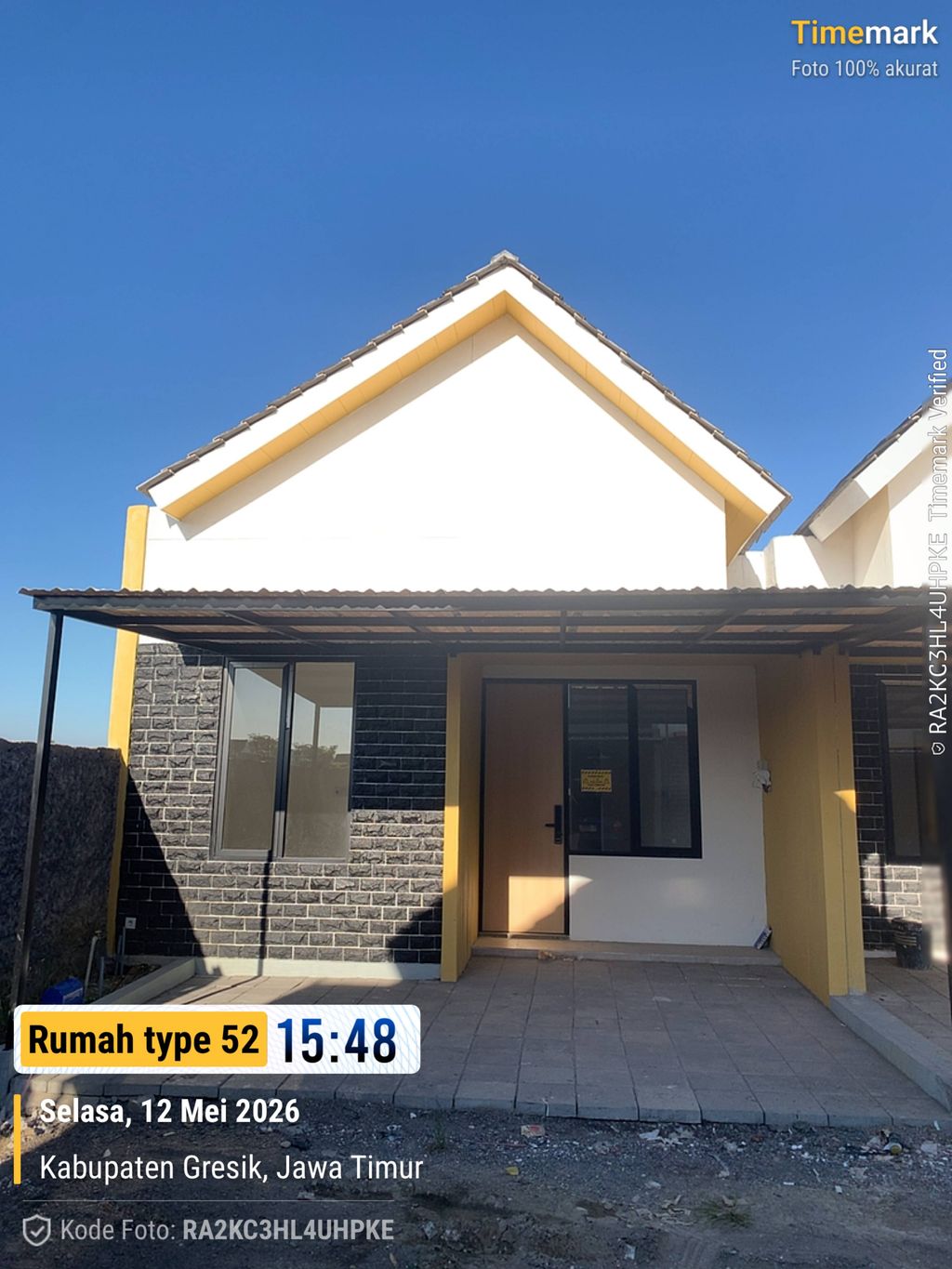 foto tampak rumah tipe SEOUL 52/66 perumahan GRESIK MODERN RESIDENCE